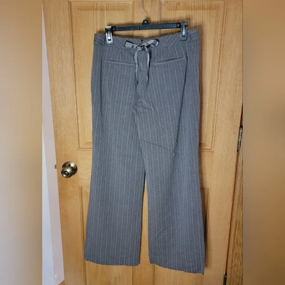 Anthropologie elevenses Grey Pin-Stripe Wide Leg Sailor Pants Size 8 - Picture 2 of 7